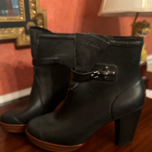 Sorel high heel adjustable rain boot - Picture 3 of 9